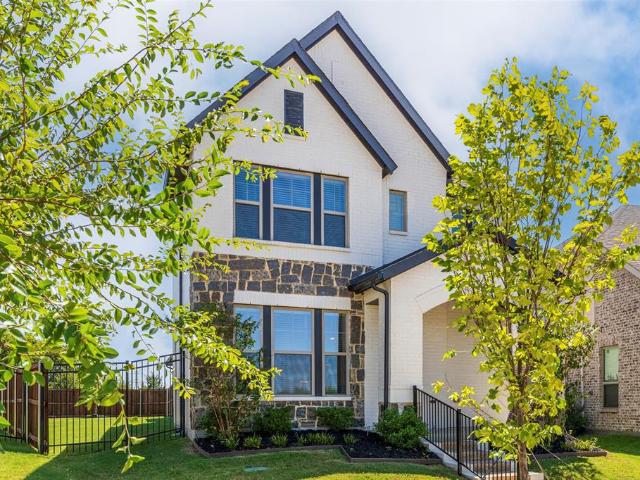 House for sale in Crowley, Texas