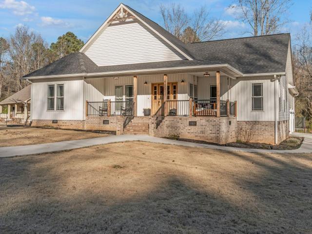 House for sale in Hollywood, Alabama