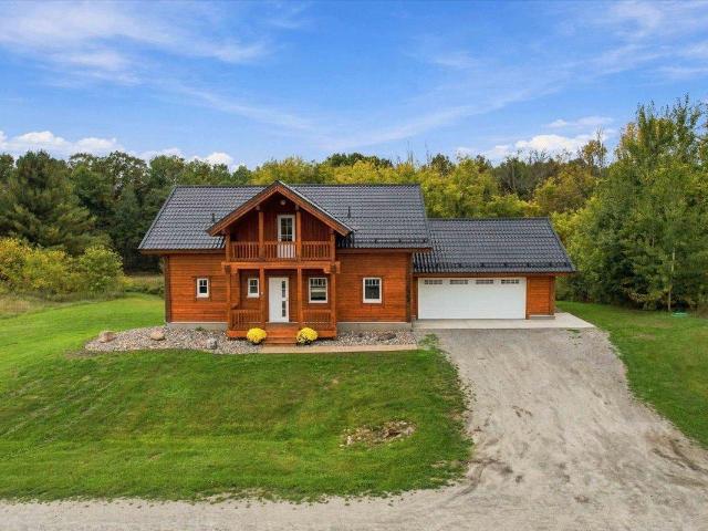 House for sale in Mora, Kanabec County