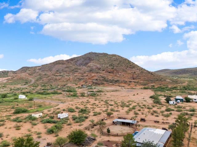 House for sale in Cochise, Arizona