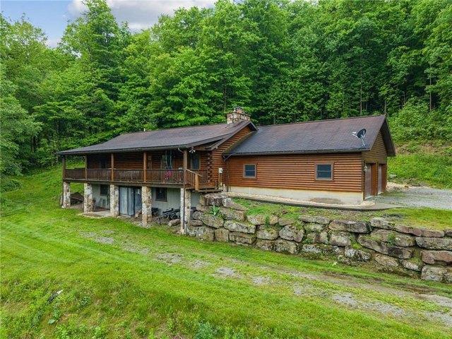 House for sale in Indian Head, Pennsylvania