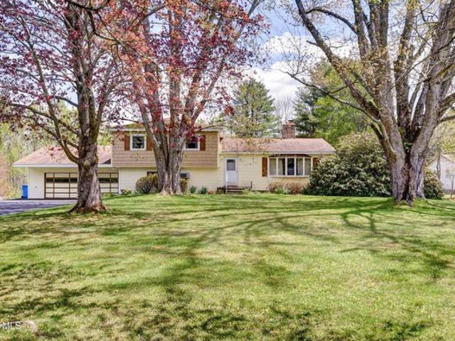 House for sale in Amsterdam, New York
