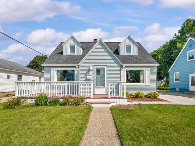 House for sale in Saint Joseph, Michigan