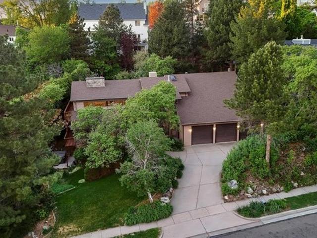 House for sale in Farmington, Utah