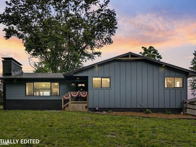 House for sale in Mount Pleasant, Iowa