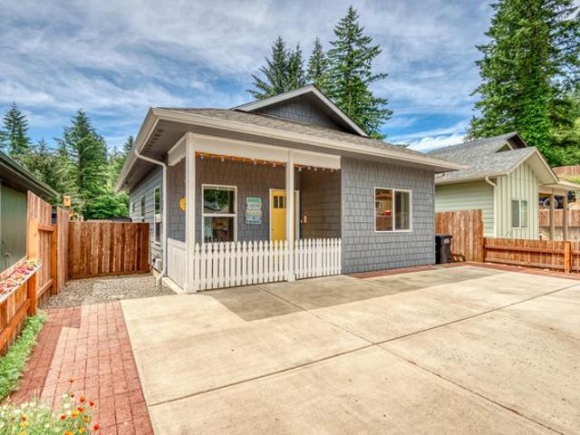 House for sale in Oregonia
