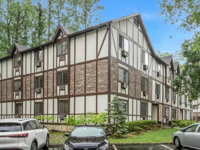 Condo for sale in Mahwah