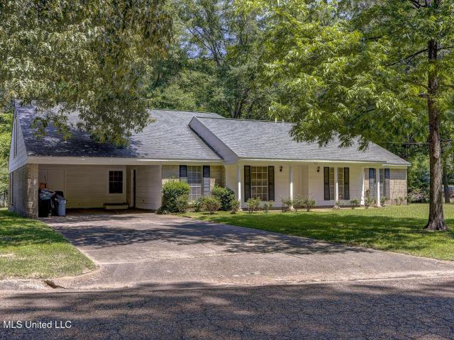 House for sale in Clinton, Mississippi