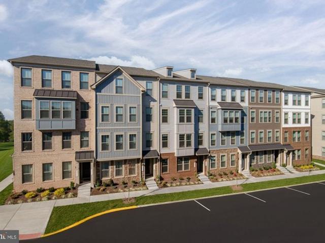 Condo for sale in Virginia