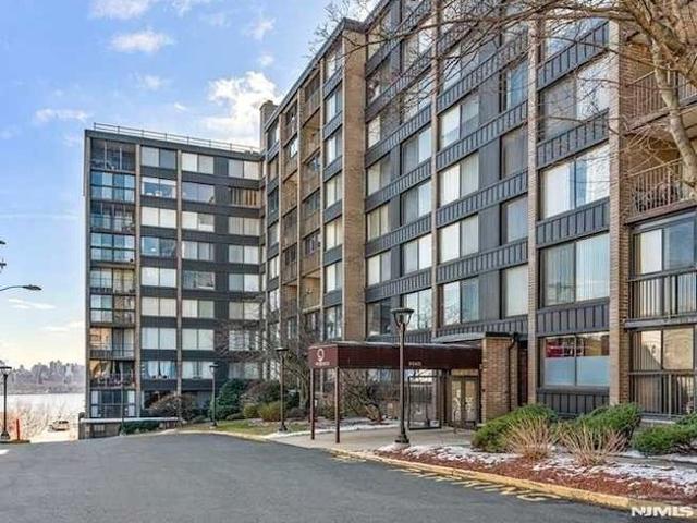 Condo for sale in Hudson, New Jersey