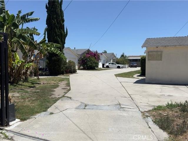 House for sale in Midway City, California