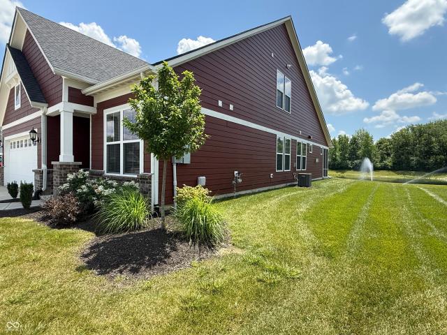Condo for sale in Avon, Indiana