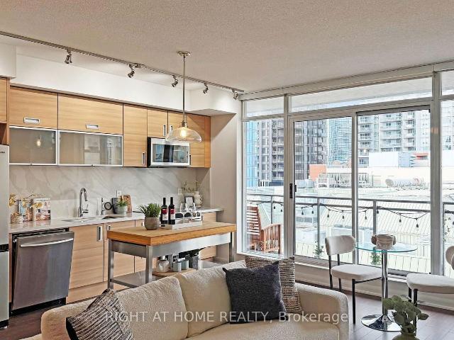 Condo for sale in Woburn, Ontario