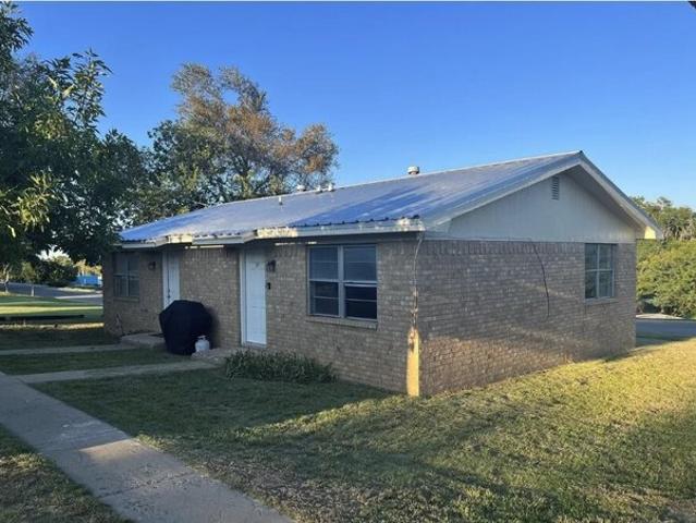 House for sale in Hemphill, Texas