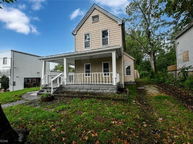 House for sale in Summit, Ohio