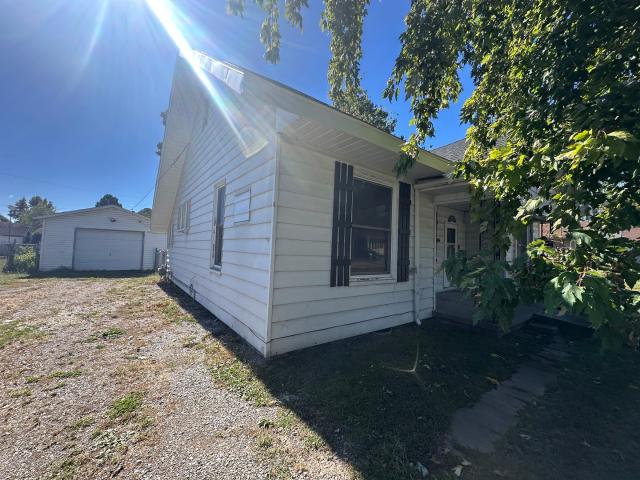 House for sale in Frankfort, West Frankfort