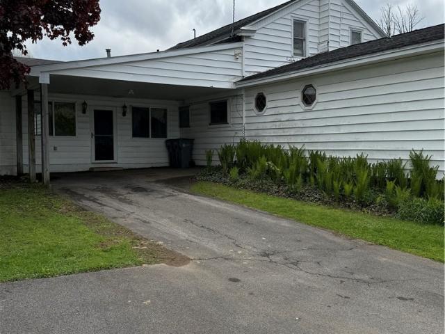 House for sale in Oneida, New York