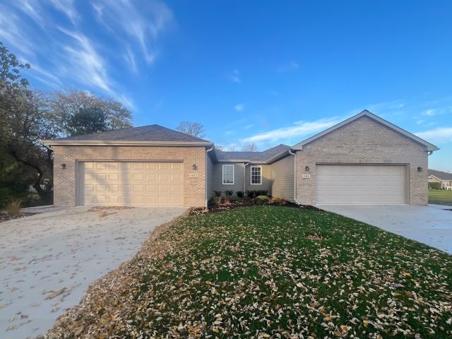 Townhouse for sale in Beecher, Illinois