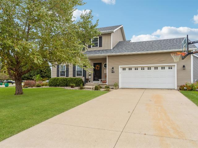 House for sale in Creekside, Ankeny