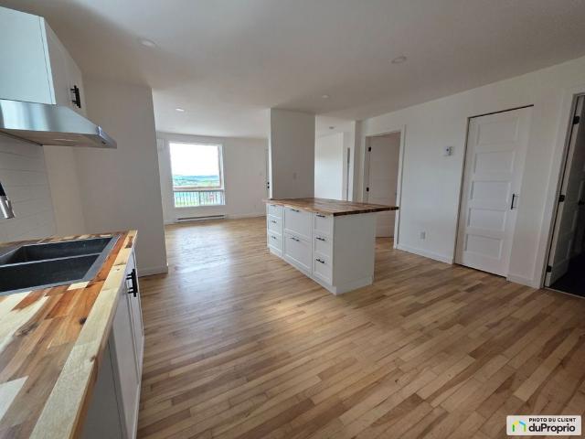 Apartment for rent in Les Nations, Sherbrooke