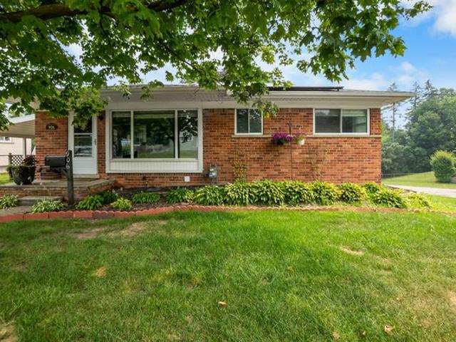 House for sale in New Hudson, Michigan
