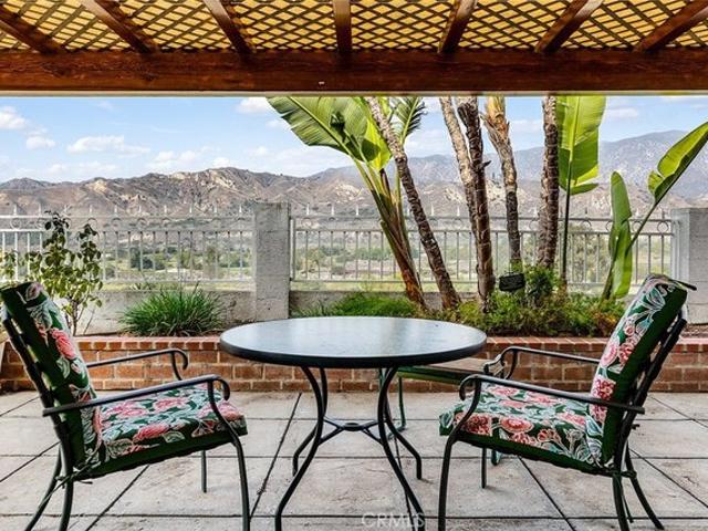 House for sale in Canoga Park, California