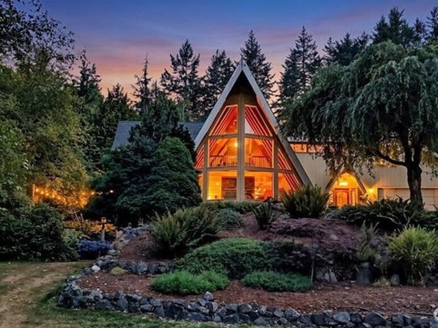 House for sale in Seabeck, Washington