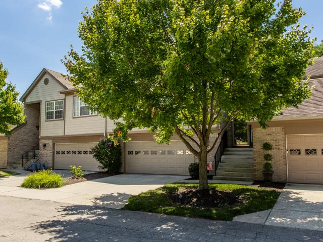 Condo for sale in Muir Woods, Fishers