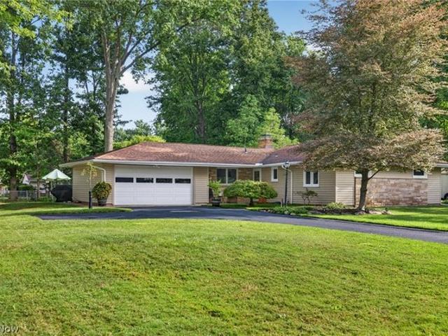 House for sale in Mentor, Lake County