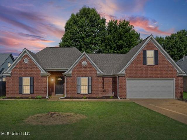 House for sale in Nesbit, Mississippi
