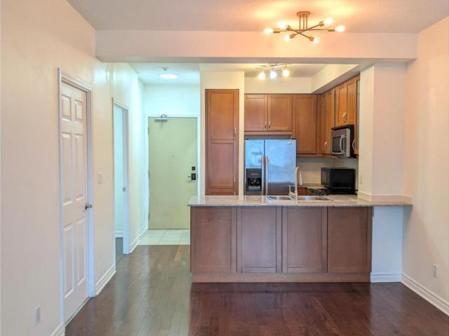 Condo for sale in Toronto, Golden Horseshoe