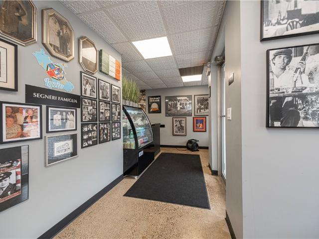 Commercial for sale in Coraopolis, Pennsylvania