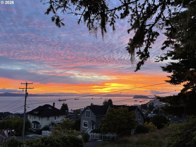 Land for sale in Astoria, Clatsop County