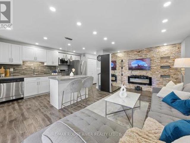 Condo for sale in Scarborough—Rouge Park, Toronto