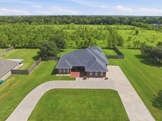 House for sale in Iowa, Louisiana