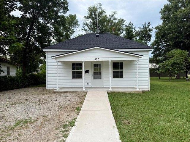 House for sale in Bates, Missouri