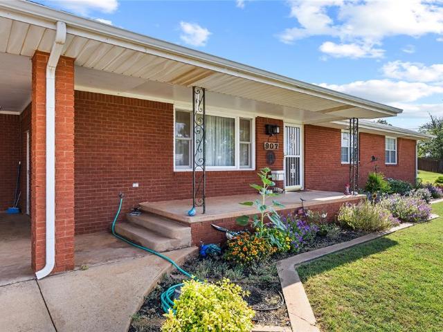 House for sale in Washita, Oklahoma