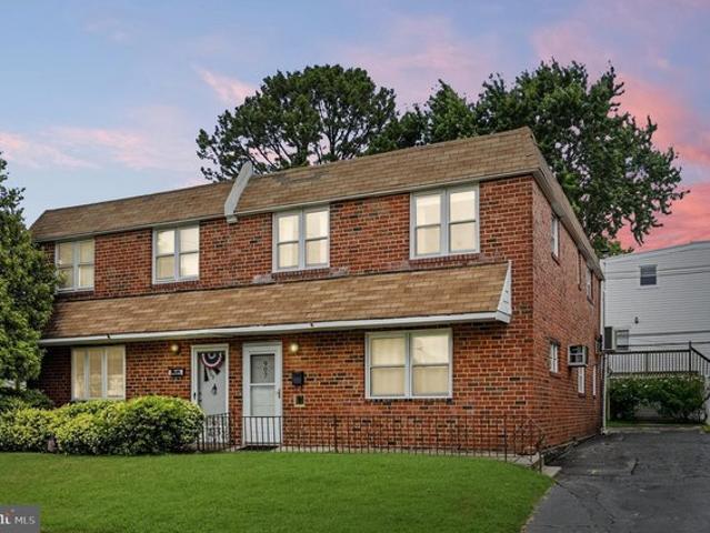 Townhouse for sale in Delco, Pennsylvania
