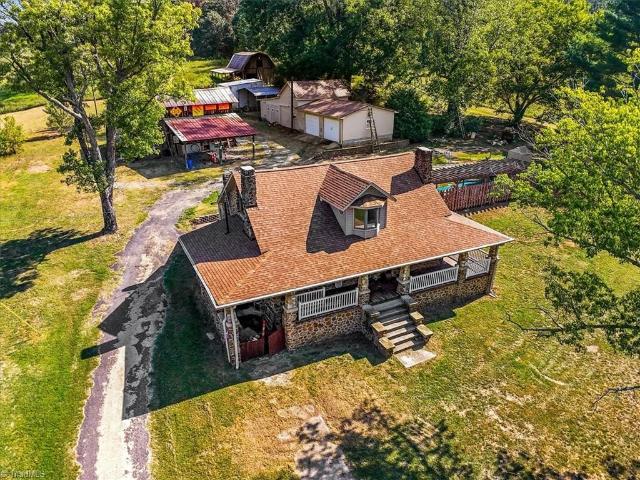 House for sale in Sandy Cross, Reidsville