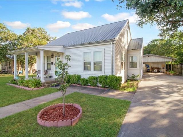 House for sale in Bee, Texas