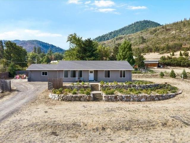 House for sale in Oregonia