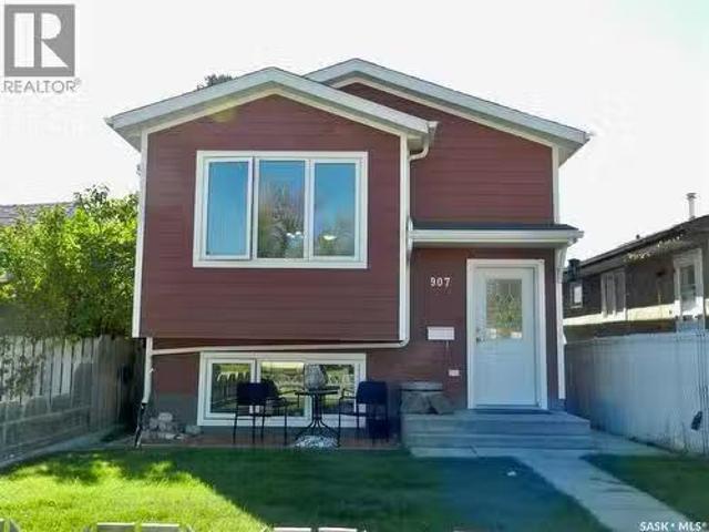 House for sale in Moose Jaw, Saskatchewan