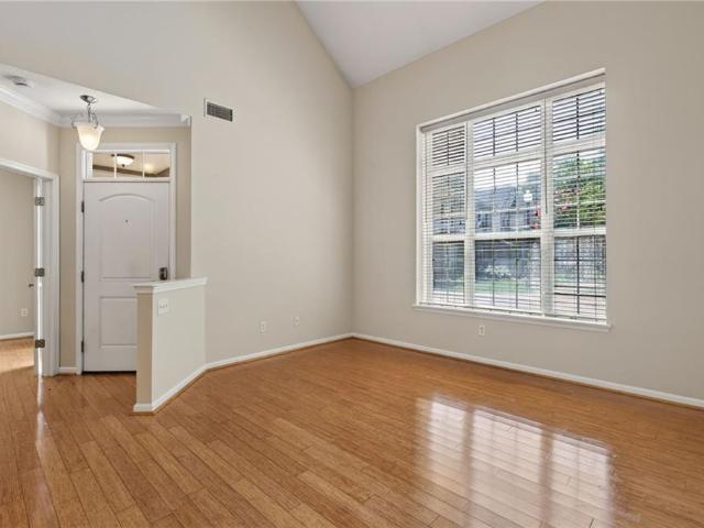 Condo for sale in Virginia