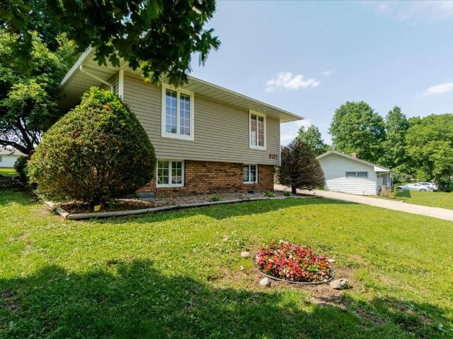 House for sale in Clinton, Illinois