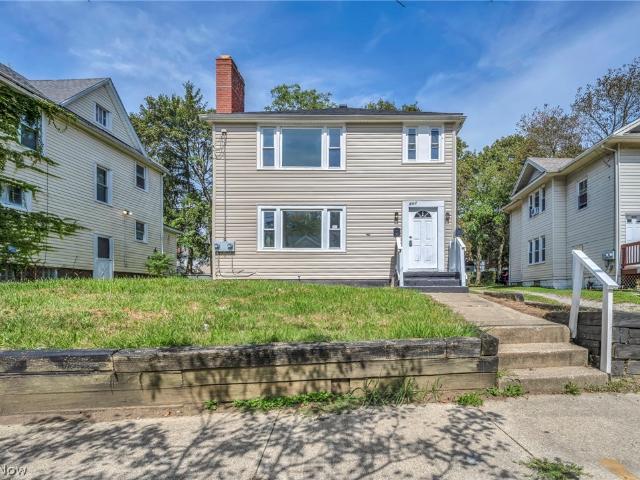 House for sale in Summit, Ohio