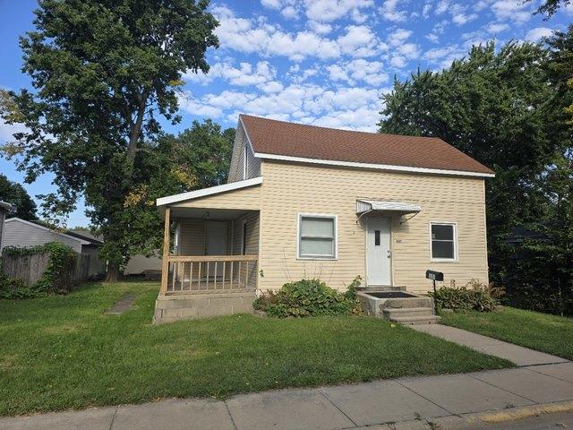 House for sale in Whiteside, Illinois