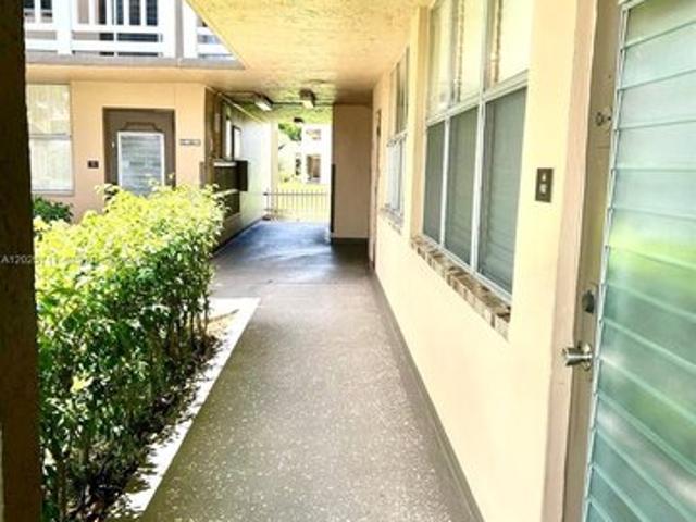 Condo for sale in Sunrise, Florida