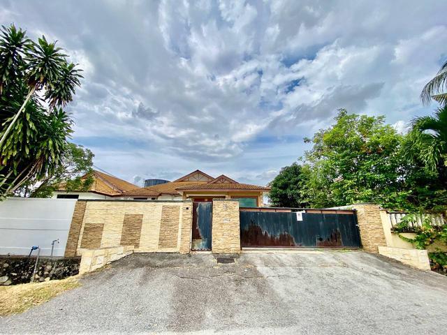 Bungalow for sale in Kajang, Langat