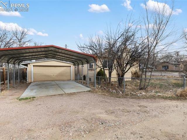 House for sale in Colorado Springs, Colorado