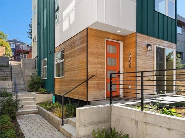 Townhouse for sale in Seattle, Washington